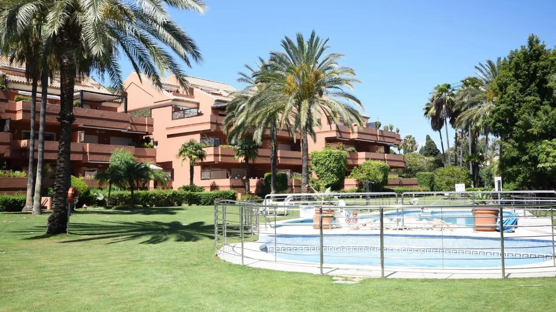 Apartamento Lado Playa Marbella 0*,