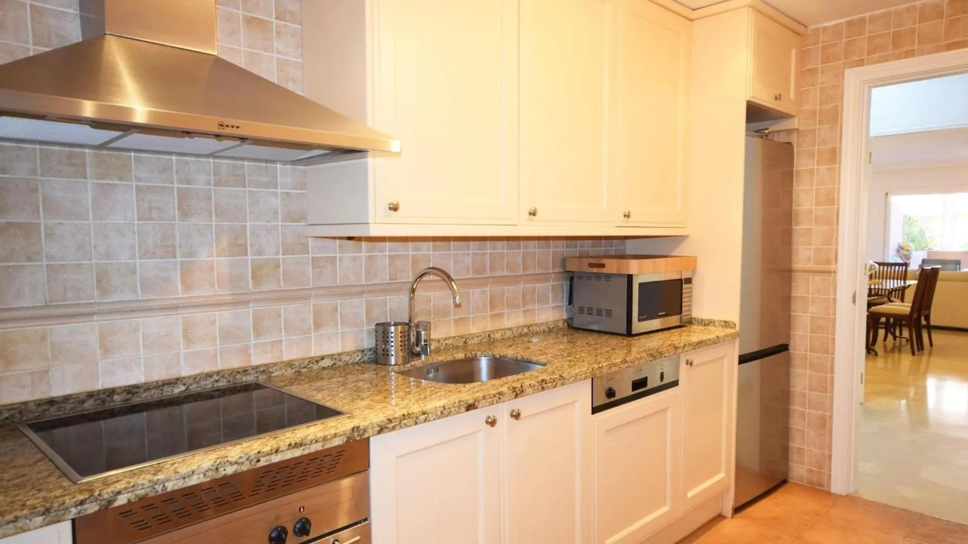 Apartamento Lado Playa Marbella 0*,