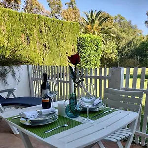 Puerto Banus Beachfront Retreat: Terrace, Pool & Tennis Marbella