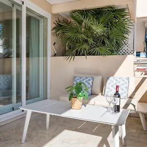 3 Bedroom In Location Marbella