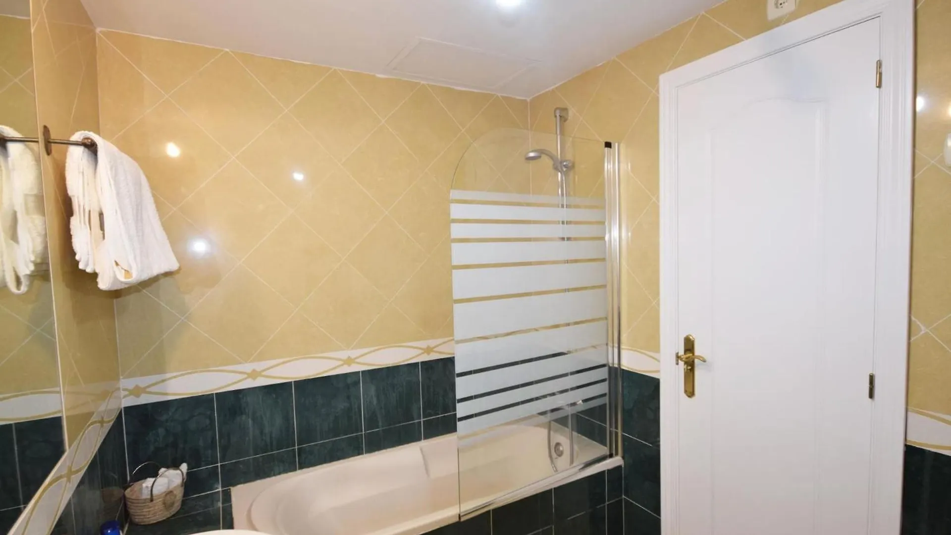 Apartamento Lado Playa Marbella 0*,